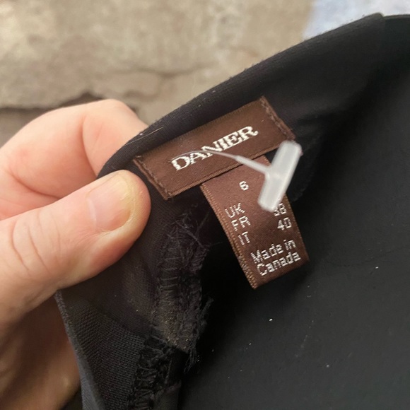 Danier Leather Front-Fabric Back Pants 🇨🇦 - Picture 9 of 9